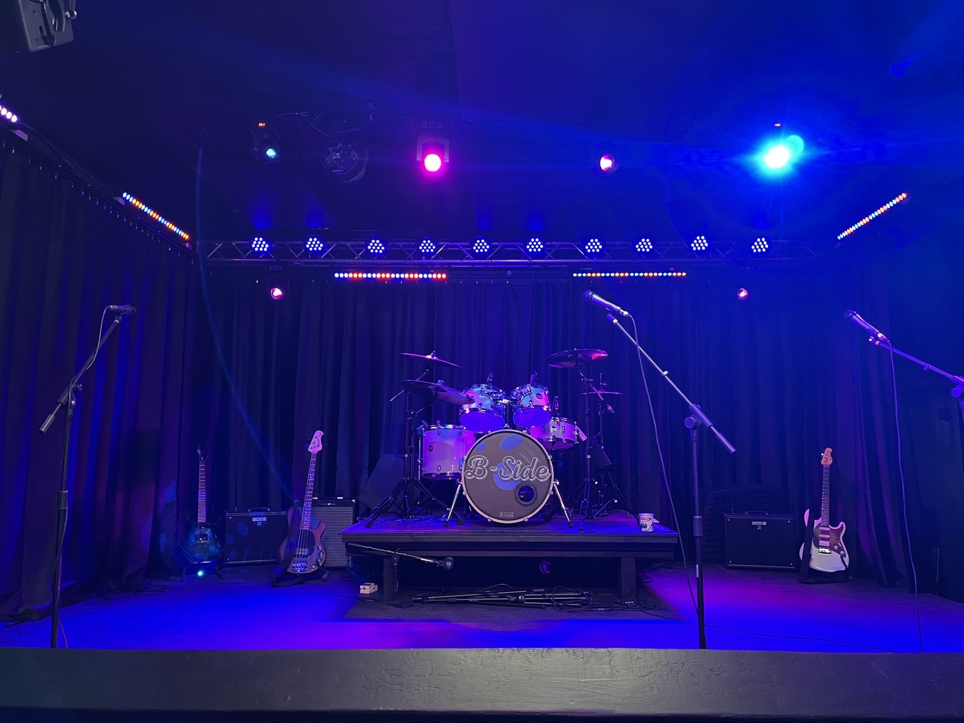 B-Side Bar