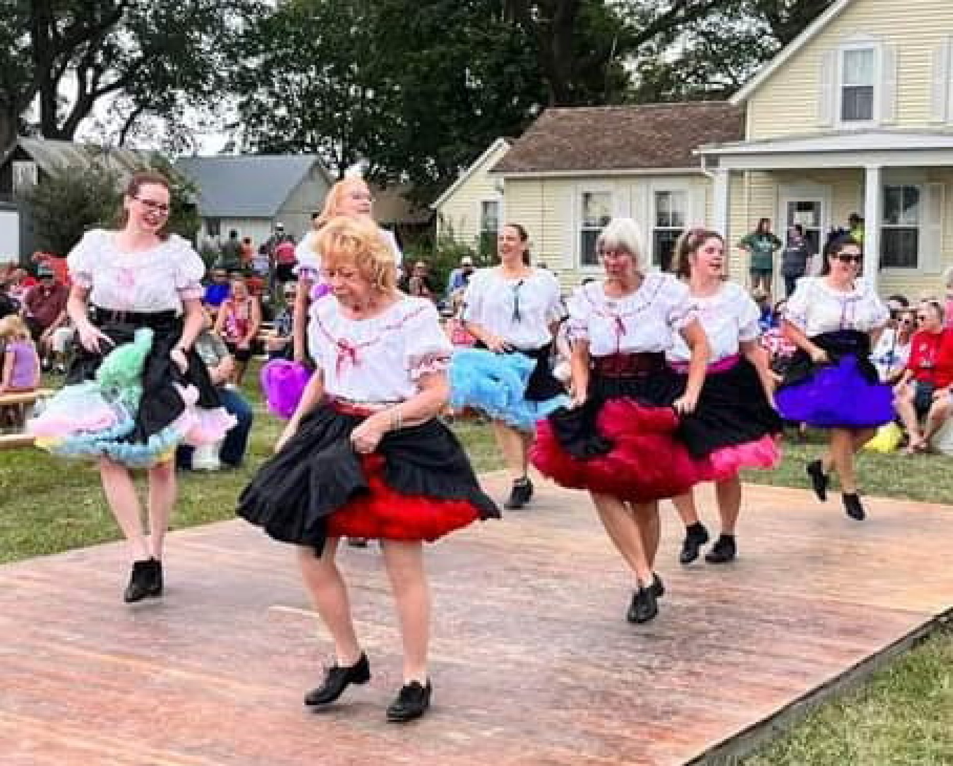 Cloggers perform at Carstens Farm Days