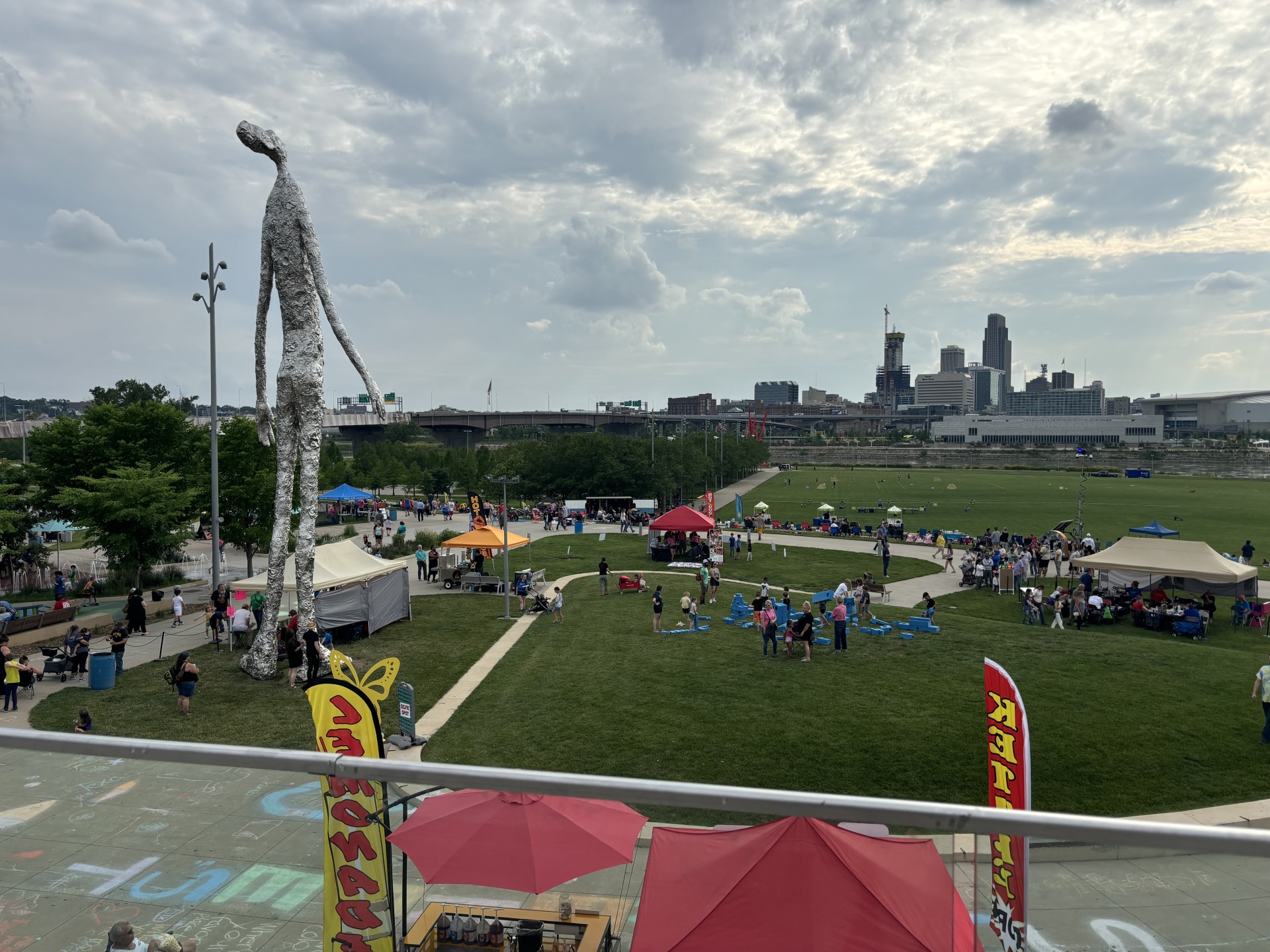 Tom Hanafan River's Edge Park with Omaha skyline