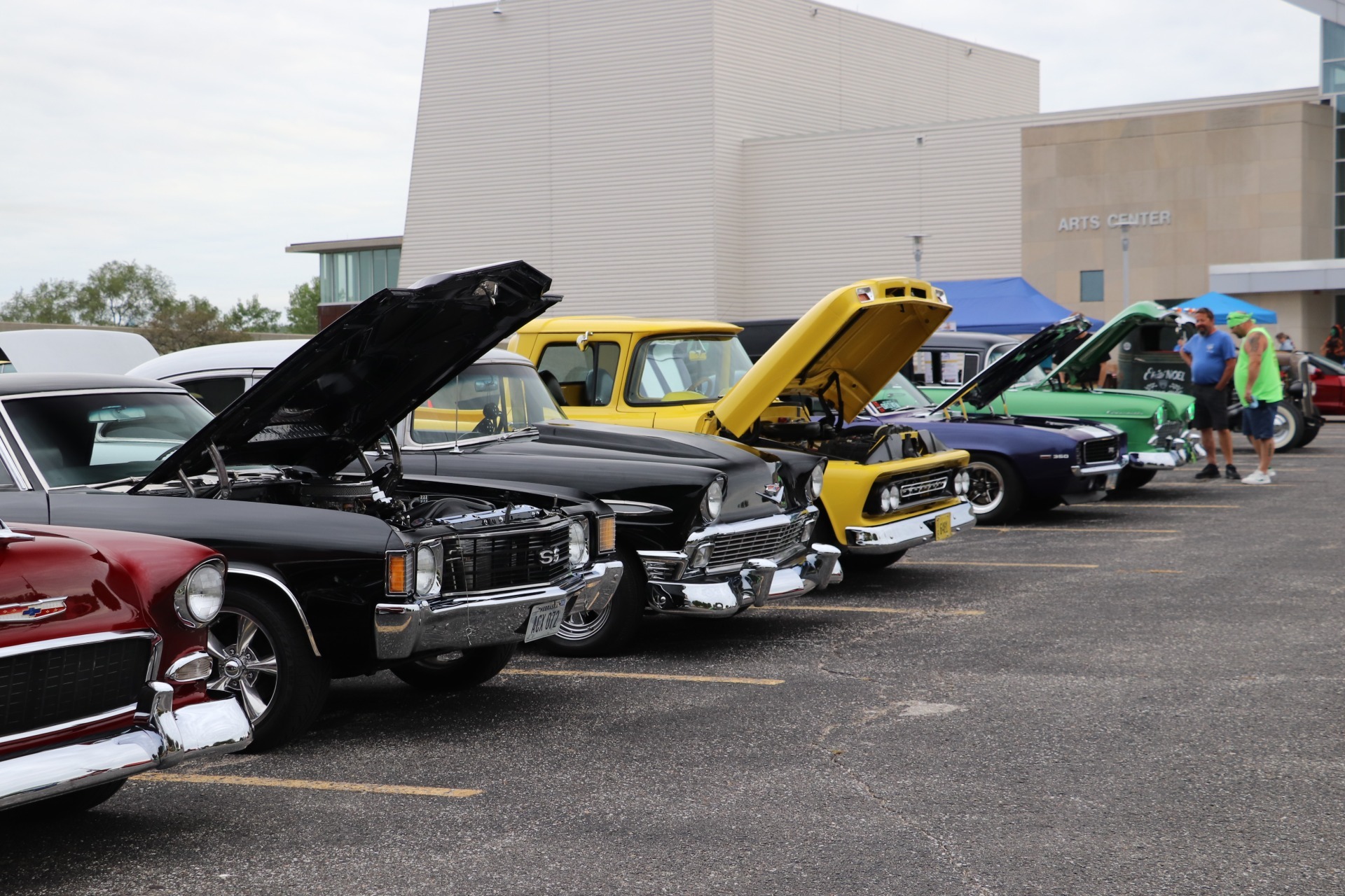 Wags and Wheels