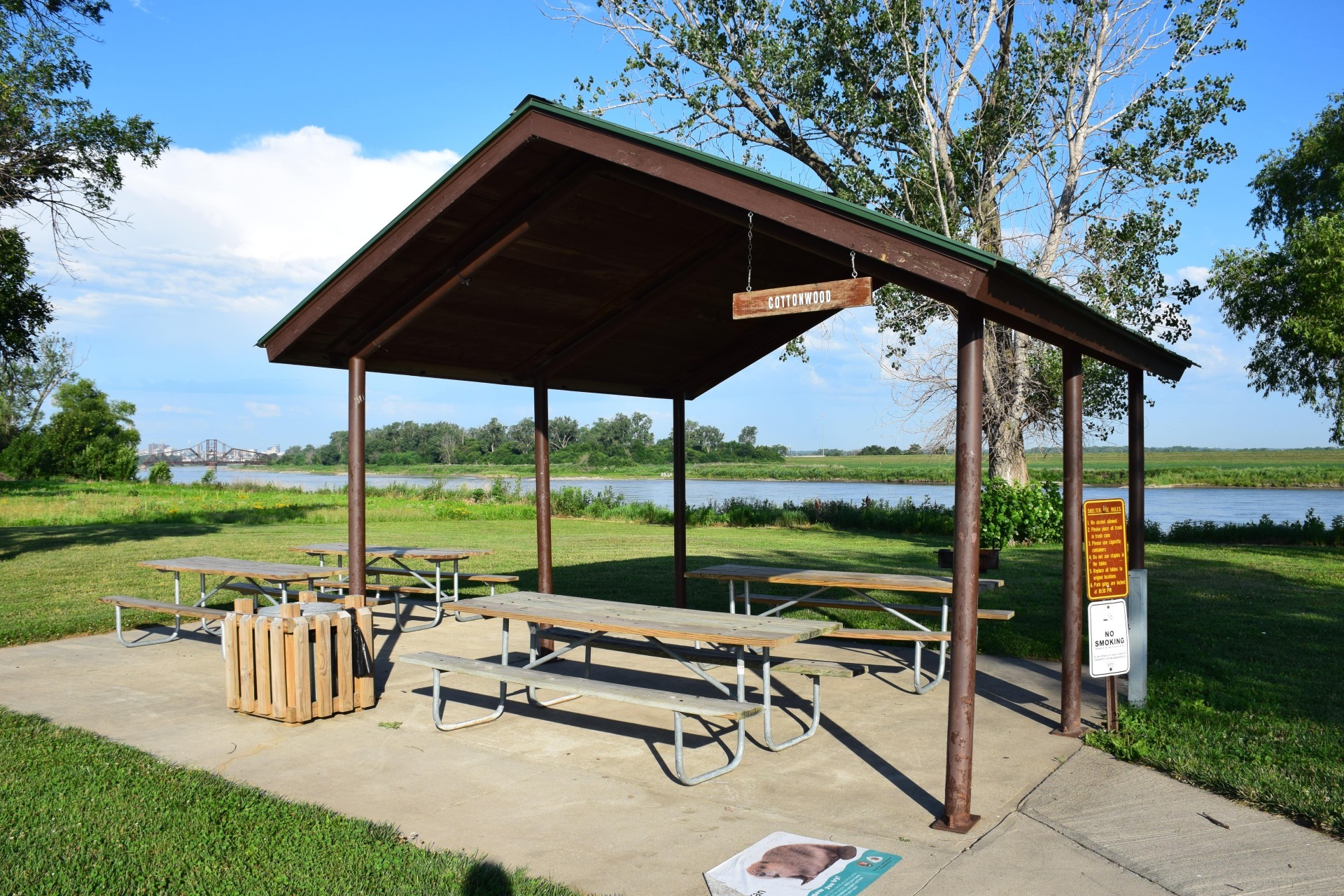Cottonwood shelter at Narrows River Park